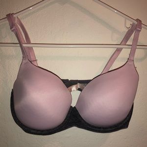 Pink bra (lightly lined) 🦋